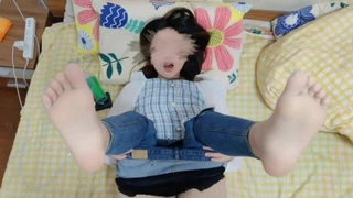 八角笼中免费观看骚母狗的屁眼跟着鸡巴的动作一张一合