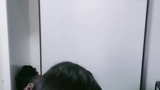 破解養生館網絡攝像頭偷窺個身材不錯的妹子做理療個人覺得這妹子去隆一下胸就完美了
