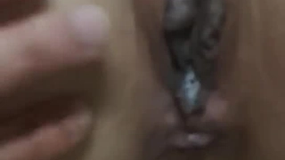 Bratty Sis - 继姐说：“你是在试图让我的乳头变硬吗？”