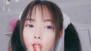 小王足疗探花，良家小姐姐误入风尘，极品大胸，清秀脸庞，风姿绰约一颦一笑魅力无限，呻吟销魂不可错过