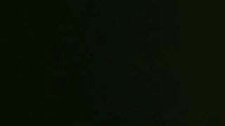 2022.5.4，【持有无套内射执照】，美腿少妇，大长腿又细又白，出租屋里